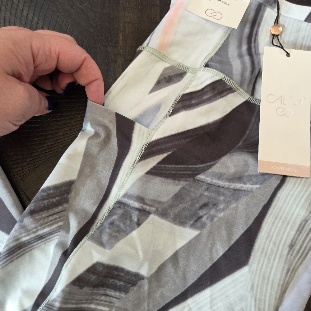 Callia Powermove 7/8 Leggings in women's XXL with a "Succulent Green" geometric - Picture 3 of 12